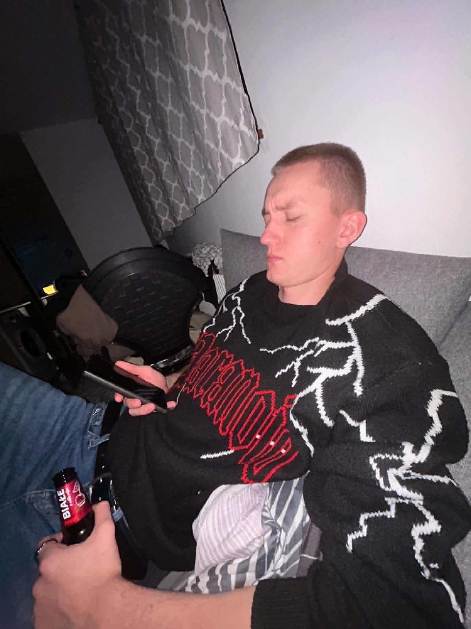 Dzieło № XXII — Złota Pięść, Maciej Zielke